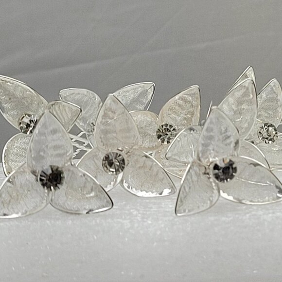 Wedding Silver  Hairpins in Silver with Large crystal - Picture 4 of 10